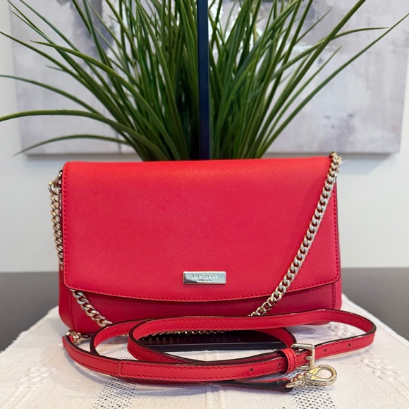 kate spade Handbags - Kate Laurel Way in the color Prickly Pear!